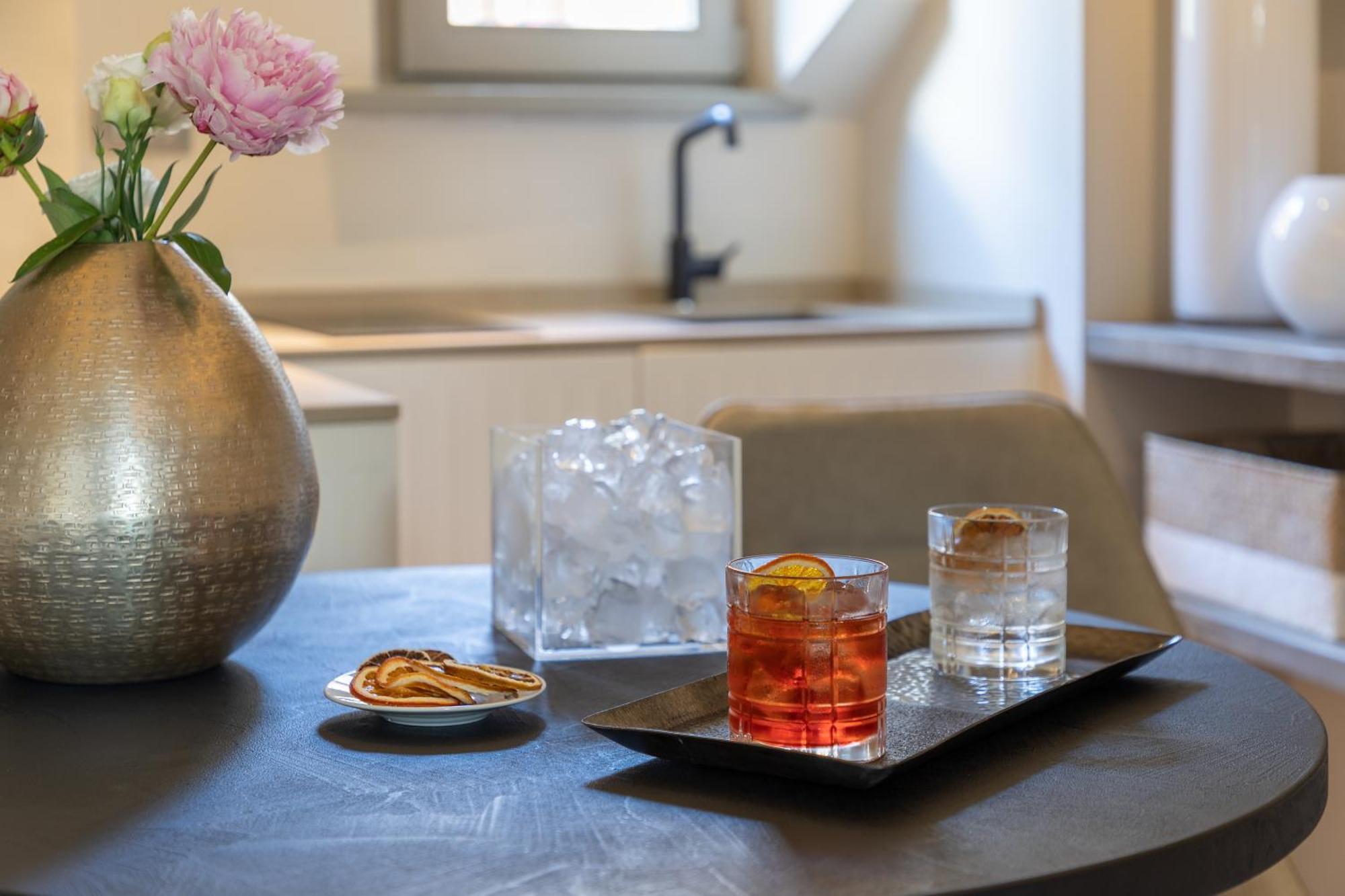 Forma Your Boutique Suite 科尔恰诺 外观 照片